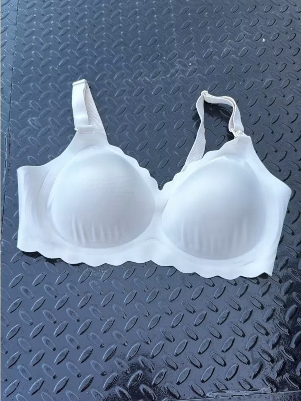 2 momcozy nursing bras XL